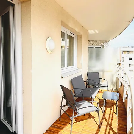 Sublime 2 Pieces Avec Terrasse Climatise- 5min Direct Paris - Free Parking Daire