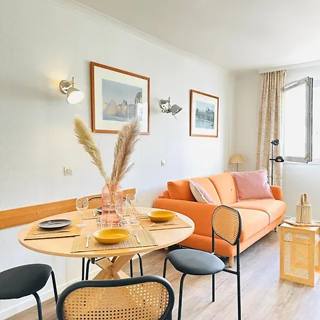 Daire Sublime 2 Pieces Avec Terrasse Climatise- 5min Direct Paris - Free Parking